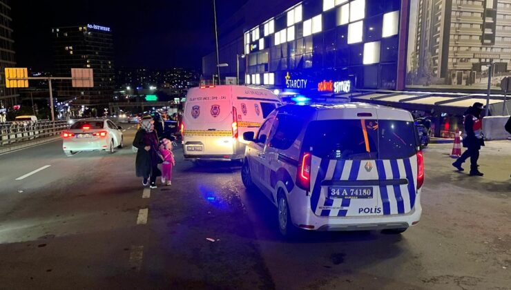 İstanbul’da AVM önünde silahlı saldırıya uğradı