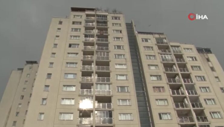 İstanbul’da ev arkadaşını kalbinden bıçaklayarak öldürdü