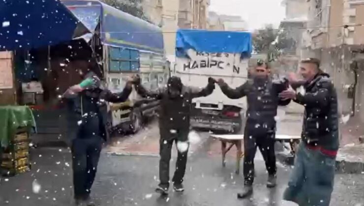 İstanbul’da pazarcıların kar keyfi