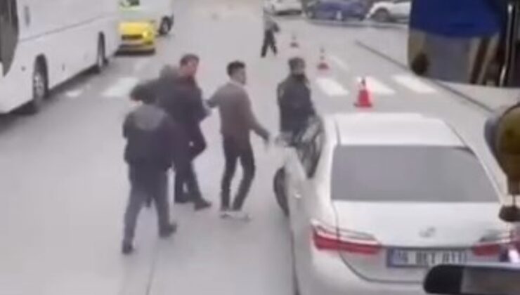 İstanbul’da yol verme kavgası kamerada