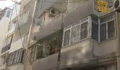 İzmir’deki evinde kemikleri bulunan kadının komşusu: Kötü koku geldiği söyleniyordu