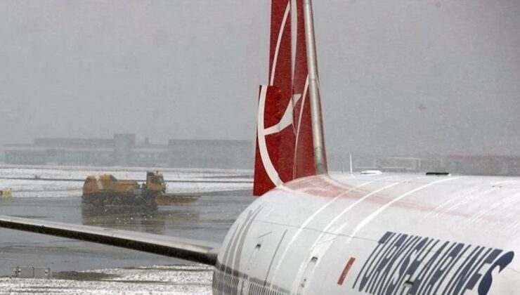Kar nedeniyle hava yolu ulaşımının bazı seferleri iptal edildi