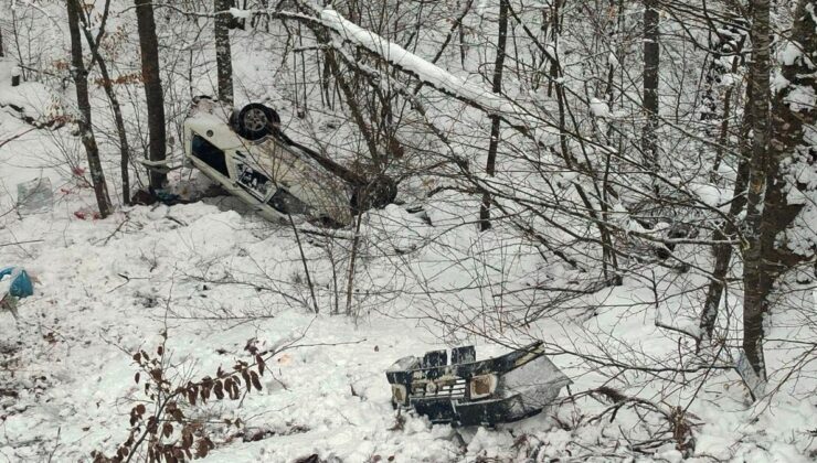 Karabük’te otomobil şarampole devrildi
