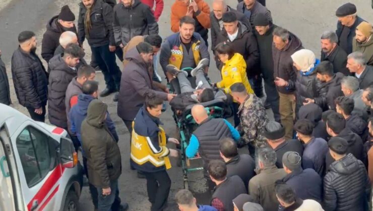 Kars’ta gençlerin bıçaklı kavgası: 1 yaralı