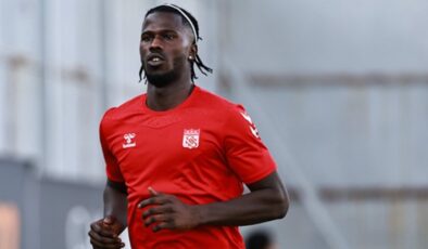 Keita Balde, Wanda Nara ile aşk yaşadığını itiraf etti