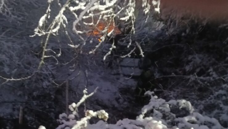 Kocaeli’de jandarma aracı uçurumdan yuvarlandı: 2 yaralı