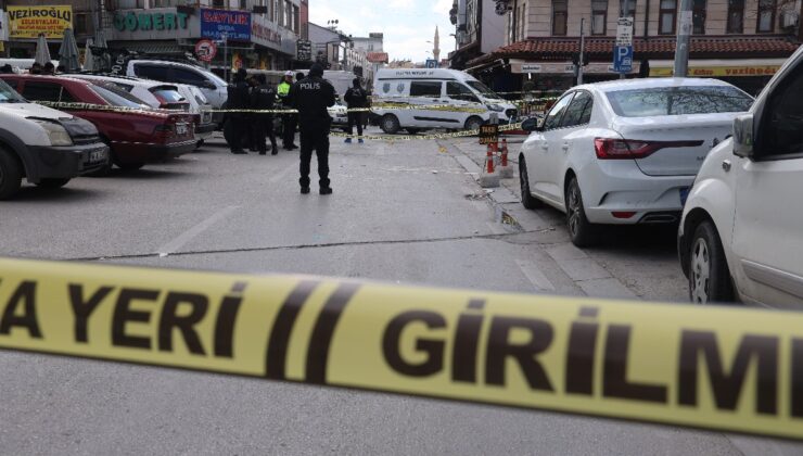 Konya’da sokak ortasında husumetlisini tabancayla vurdu