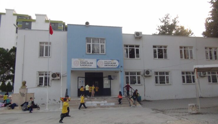 Mersin’de bir veli ve ağabeyinden öğretmene saldırı