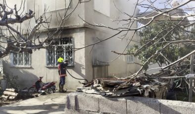 Mersin’de evde çıkan yangın korkuttu