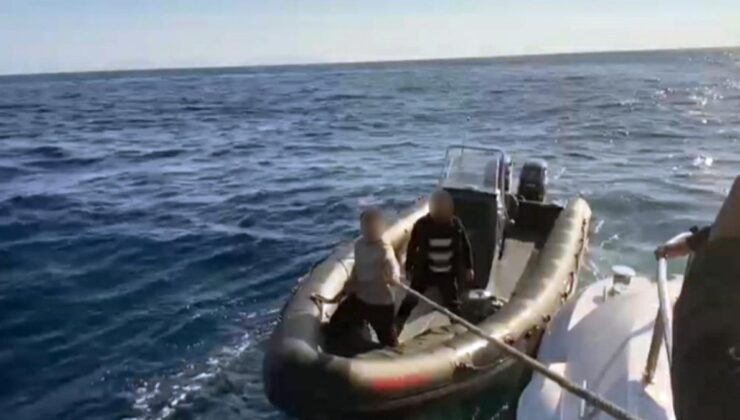 Muğla’da lastik bot ile kaçmaya çalışan iki kişi yakalandı