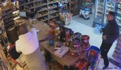 Muğla’da markete giren tavuk ortalığı birbirine kattı