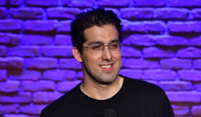 Oyuncu Doğu Demirkol’dan namaz açıklaması! Eleştirilere cevap verdi