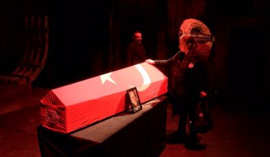 Oyuncu Emin Gümüşkaya için cenaze tören düzenlendi