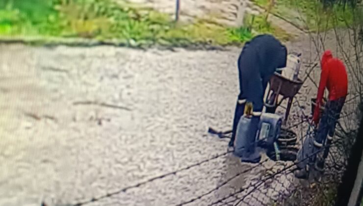 Pendik’te kanalizasyona dökülen sıvı: Firma yetkilisi ‘lavabo açıcı’ dedi