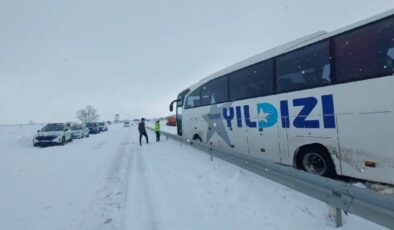 Samsun’da sürücülerin karla imtihanı