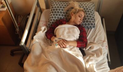 Şanlıurfa’da gittiği haciz işlemi sırasında darbedildi