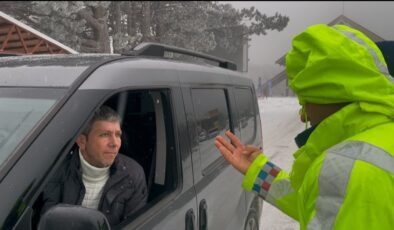Tekirdağ’dan Uludağ’a geldi, kış lastiği olmayınca geri döndü
