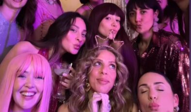 Zeynep Bastık peruk taktı! Doğum günü tarzına yorum yağdı