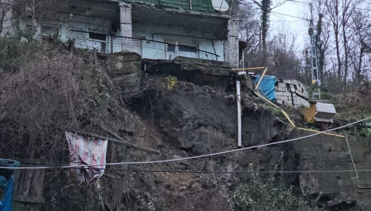 Zonguldak’ta heyelan sonrası 3 ev tahliye edildi