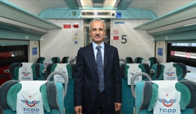 Abdulkadir Uraloğlu: Tren gar ve istasyonlarında ücretsiz internet dönemi başladı