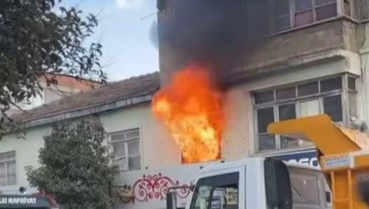 Adıyaman’da 3 katlı binada yangın