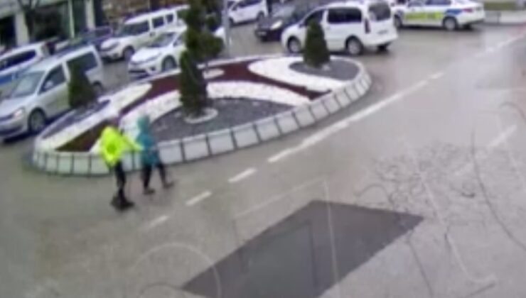 Afyonkarahisar’da polis memurundan yürek ısıtan şefkat örneği