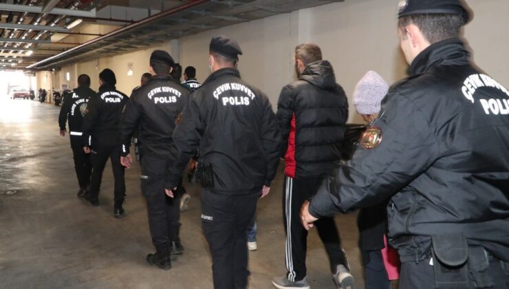Antalya’da aranan 542 kişi tutuklandı