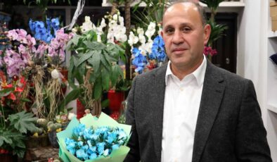Antalya’da çiçekçilerde 8 Mart mesaisi