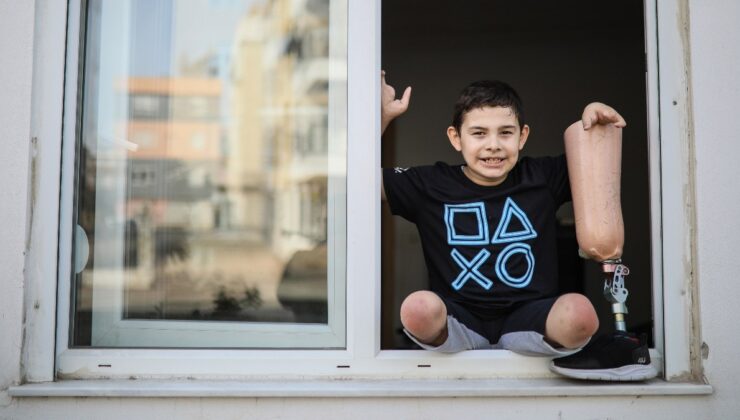 Antalya’da protez bacak borcunu ödeyemeyen aileye icralık oldu