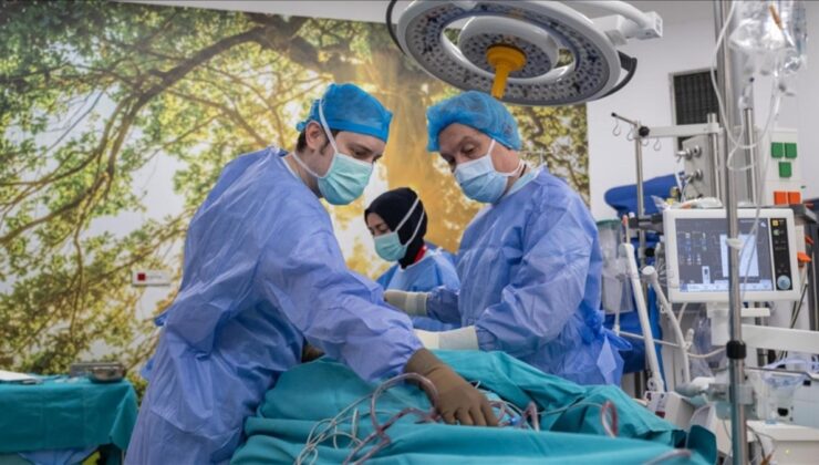 Baba ve oğlu, aynı hastanede hayat kurtarıyor