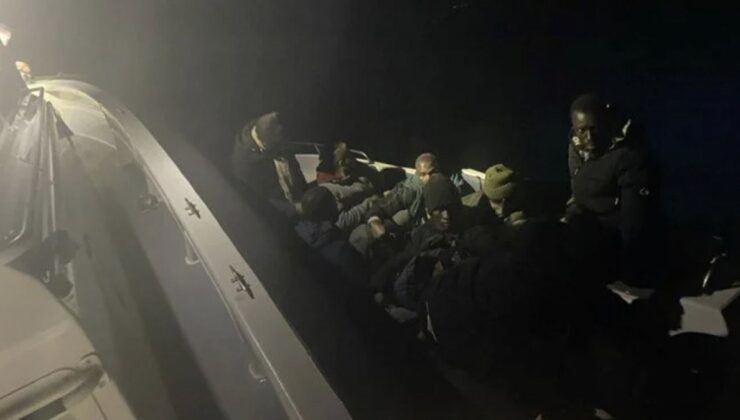 Balıkesir’de Ayvalık açıklarında 28 düzensiz göçmen yakalandı