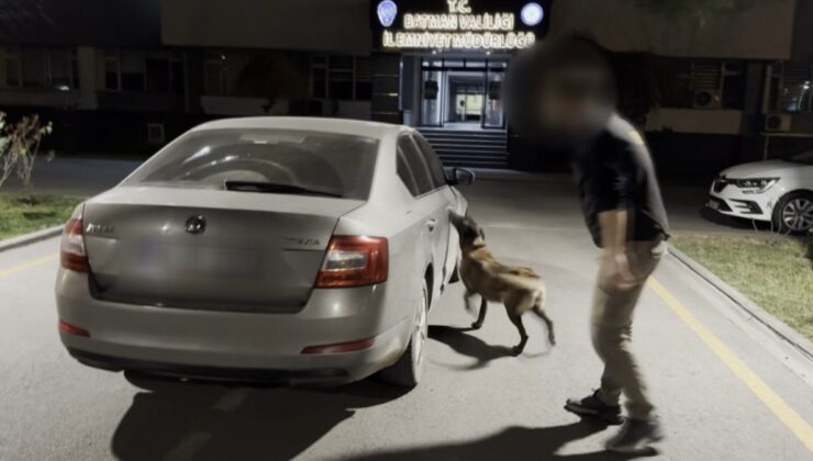 Batman’da şüpheli araçtaki uyuşturucuyu narkotik köpeği buldu