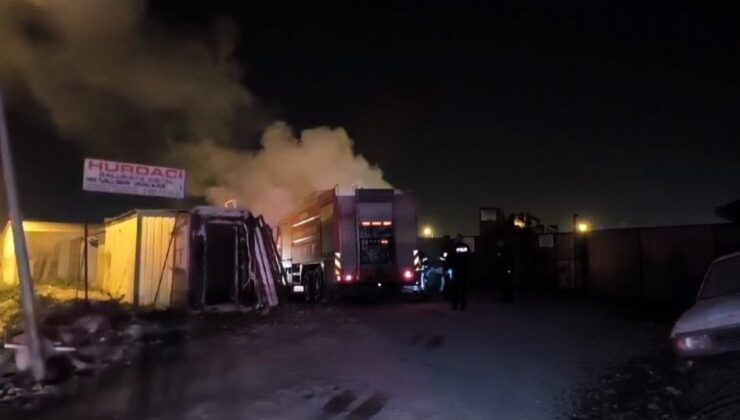 Bursa’da geri dönüşüm tesisinde yangın