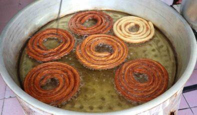 Diyarbakır’da 30 yıllık lezzet geleneği: Halka tatlısı