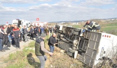 Edirne’de öğrenci servisi kaza yaptı: 27 yaralı