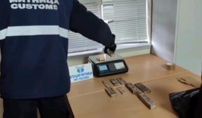 Edirne’de tır şoförü vücudunda 14 kilo altınla yakalandı