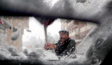 Erzurum’da 416 yerleşim yerinin yolu ulaşıma kapandı