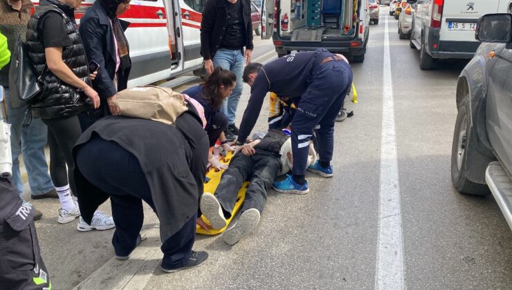 Eskişehir’de yerde yatan yaralı motosiklet sürücüsünü oğlu sandı