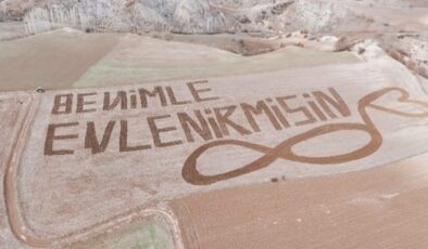 Evlenme teklifini sanata dönüştüren Çorumlu çiftçi