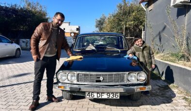 Hatay’da rüyasına giren babasının eski aracını 15 yıl sonra bulup aldı