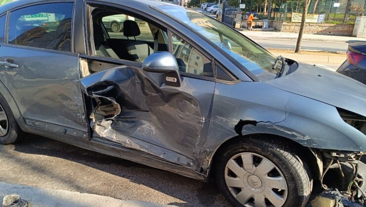 İstanbul’da bir anda hareket eden kamyon park halindeki araçları biçti