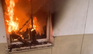 İstanbul’da boşaltılan binada yangın çıktı