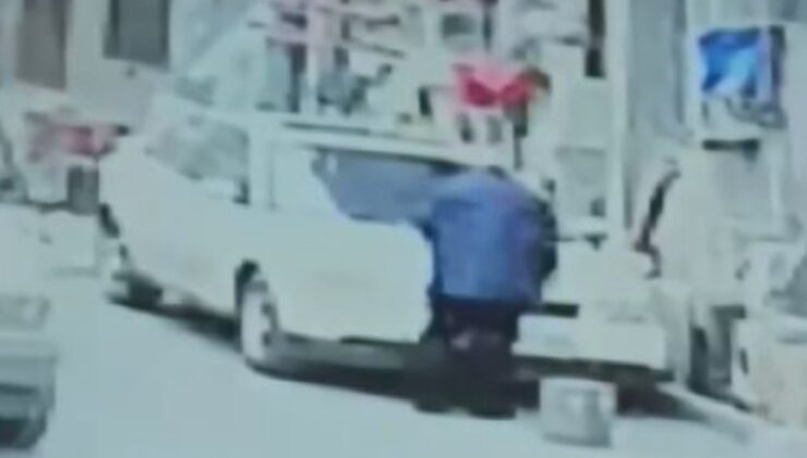 İstanbul’da dükkan sahibi park halindeki aracı çizdi