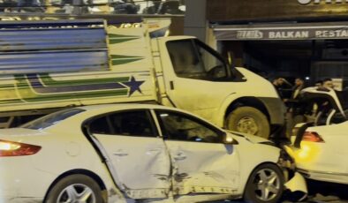 İstanbul’da makas atan sürücü kazaya neden oldu