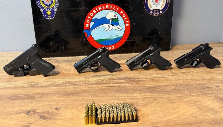 İzmir’de polisi görünce tarlaya attığı çuvaldan 4 tabanca çıktı