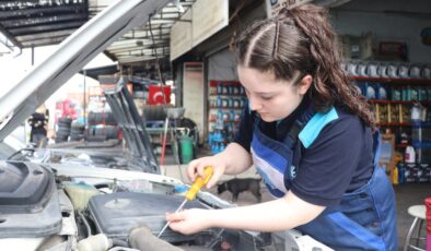 Kayseri’de genç Songül, motor ustalığına adım attı