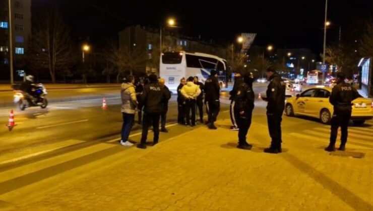 Konya’da otomobilden rastgele ateş edildi: Kaldırımda yürüyen genç yaralandı