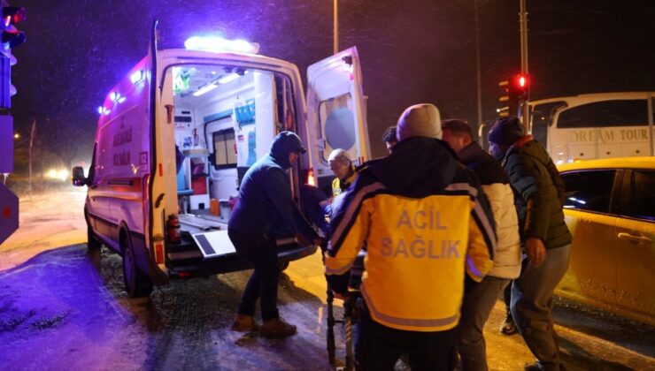 Nevşehir’de kaza yapan otomobilin parçalarını toplayan şahsa otobüs çarptı