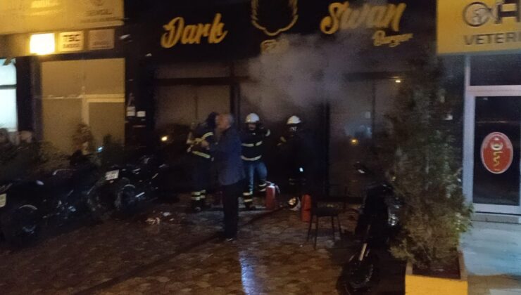 Siirt’te iş yerinden alevler yükseldi