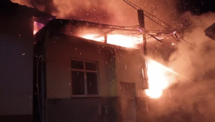 Tokat’ta çıkan yangında 3 ev kullanılamaz hale geldi